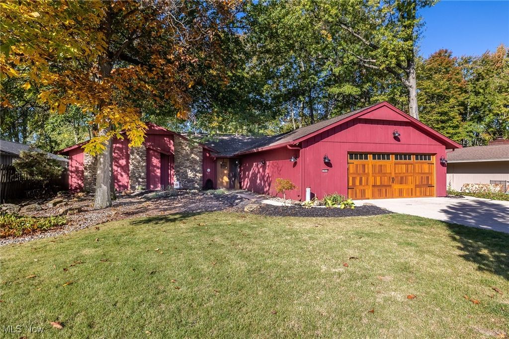10824 Watercress Road, Strongsville, OH 44149