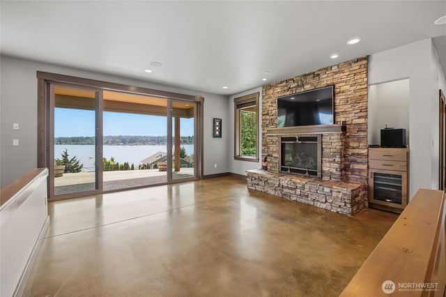 11027 Vernon Road, Lake Stevens, WA 98258
