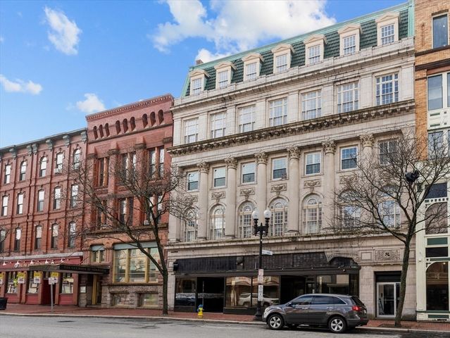 280 Essex Street 501, Lawrence, MA 01840