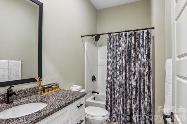 318 Cider Hill Lane, Hendersonville, NC 28792