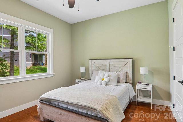 318 Cider Hill Lane, Hendersonville, NC 28792