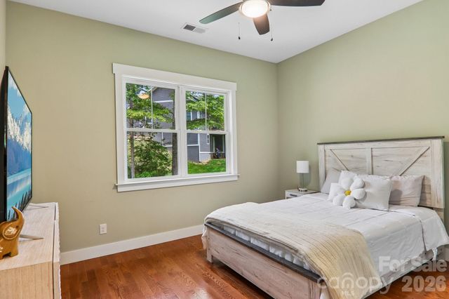318 Cider Hill Lane, Hendersonville, NC 28792