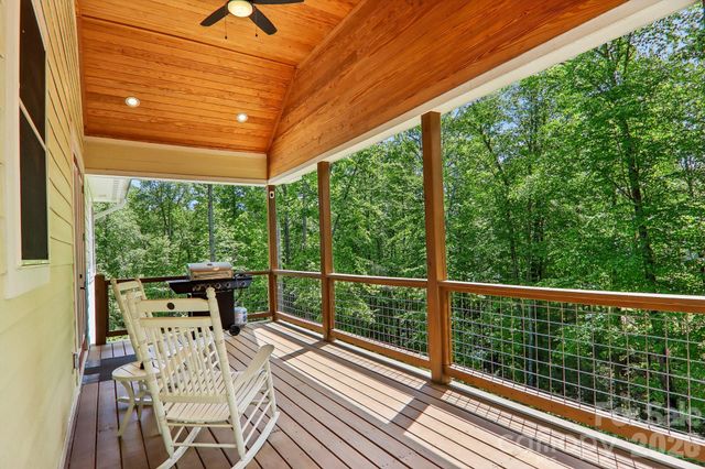 318 Cider Hill Lane, Hendersonville, NC 28792