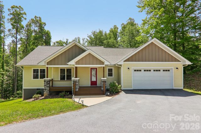 318 Cider Hill Lane, Hendersonville, NC 28792