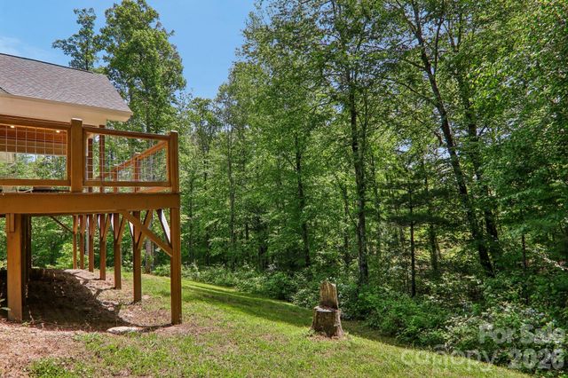 318 Cider Hill Lane, Hendersonville, NC 28792