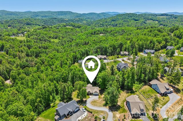 318 Cider Hill Lane, Hendersonville, NC 28792