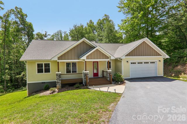 318 Cider Hill Lane, Hendersonville, NC 28792
