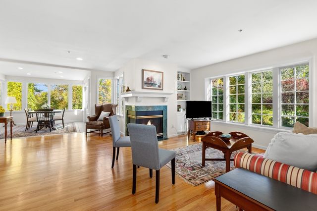 10 Great Hill 10, Topsfield, MA 01983