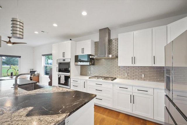 701 N Country Club Dr, Deer Park, WA 99006