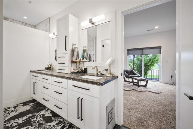 701 N Country Club Dr, Deer Park, WA 99006