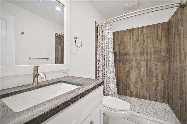 701 N Country Club Dr, Deer Park, WA 99006