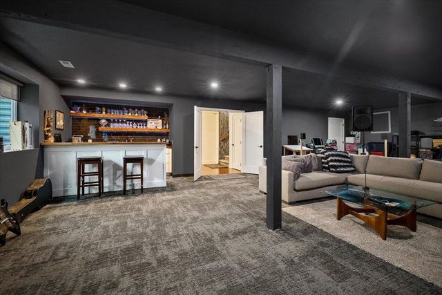 701 N Country Club Dr, Deer Park, WA 99006