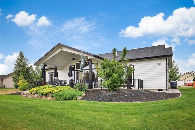 701 N Country Club Dr, Deer Park, WA 99006