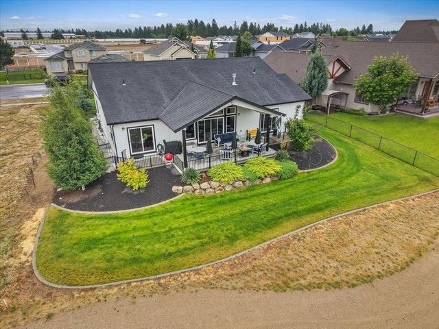 701 N Country Club Dr, Deer Park, WA 99006