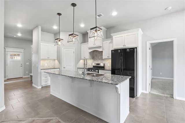 3317 NW 158th Street, Edmond, OK 73013