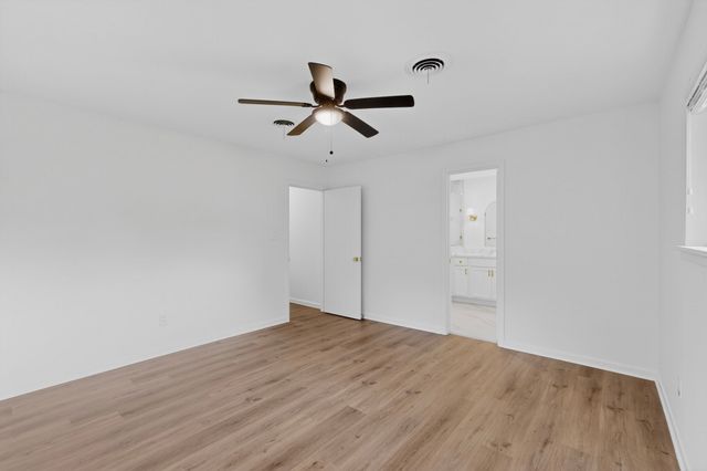216 Bellvue Drive, Fort Worth, TX 76134