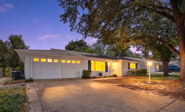 216 Bellvue Drive, Fort Worth, TX 76134