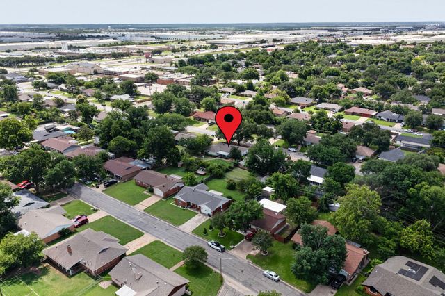 216 Bellvue Drive, Fort Worth, TX 76134