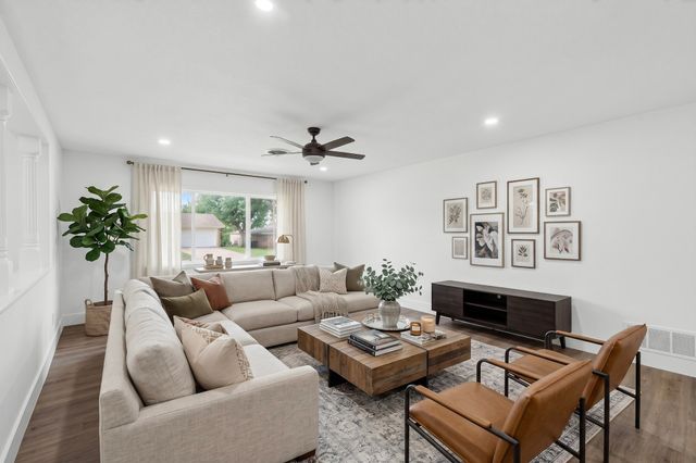 216 Bellvue Drive, Fort Worth, TX 76134