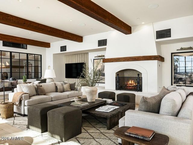 5032 N ASCENT Drive, Scottsdale, AZ 85251