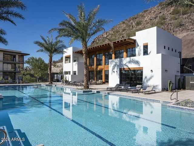 5032 N ASCENT Drive, Scottsdale, AZ 85251