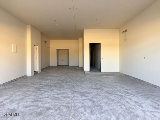 5032 N ASCENT Drive, Scottsdale, AZ 85251