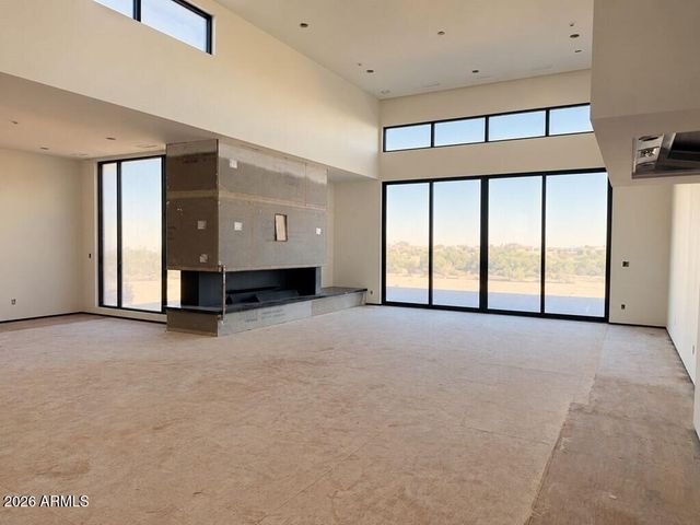 5032 N ASCENT Drive, Scottsdale, AZ 85251