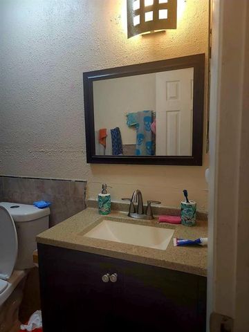 2790 NW 80th Avenue, Sunrise, FL 33322