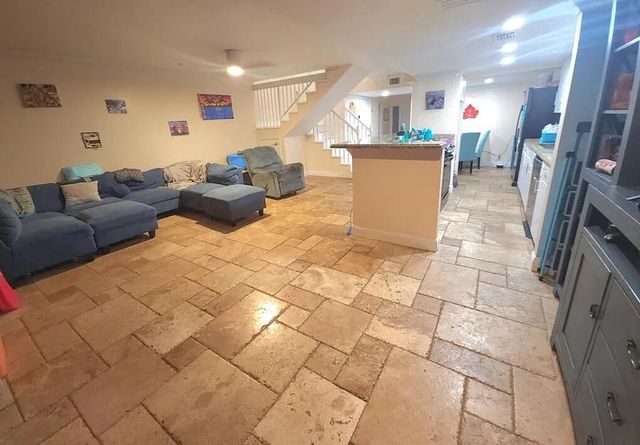 2790 NW 80th Avenue, Sunrise, FL 33322