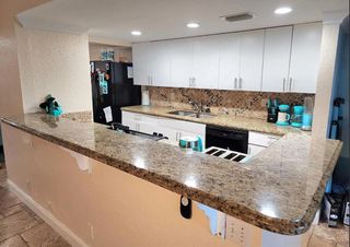 2790 NW 80th Avenue, Sunrise, FL 33322