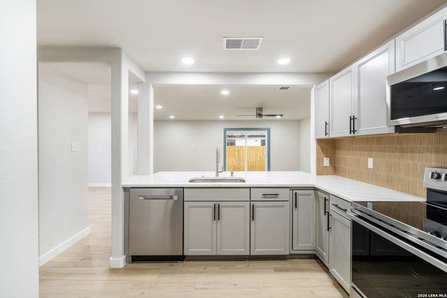 7819 Gideon Rock, San Antonio, TX 78254