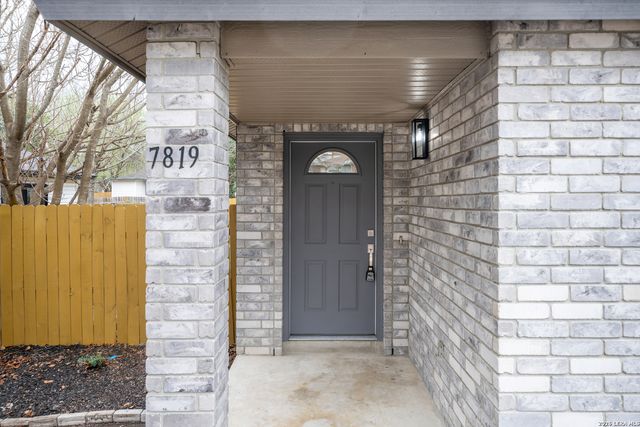 7819 Gideon Rock, San Antonio, TX 78254