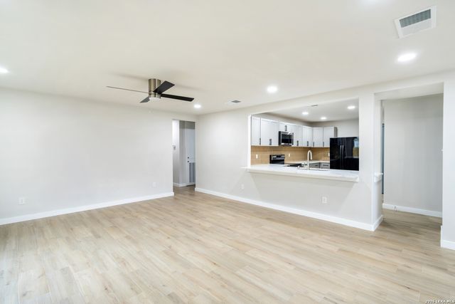 7819 Gideon Rock, San Antonio, TX 78254