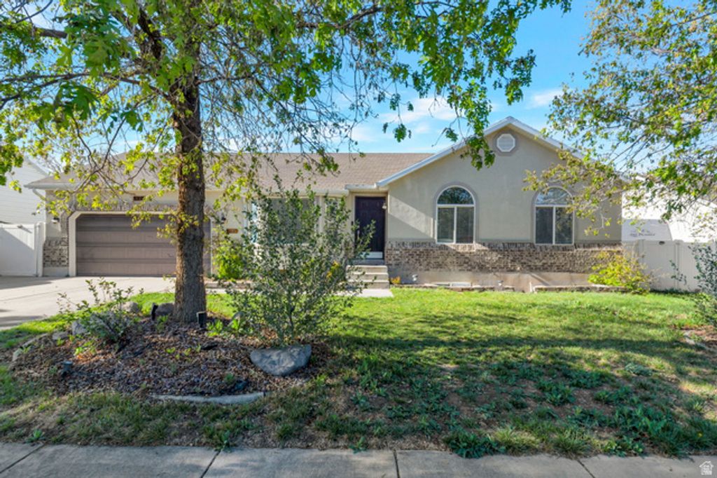 5244 W SHAGGY PEAK DR, Riverton, UT 84096