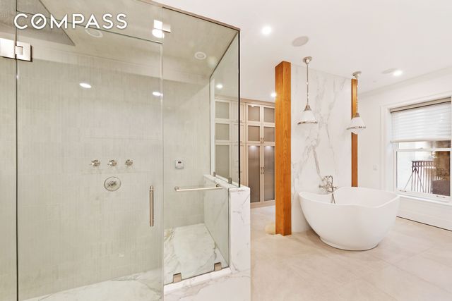 9 W 84th Street, New York City, NY 10024