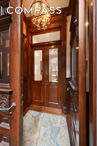 9 W 84th Street, New York City, NY 10024