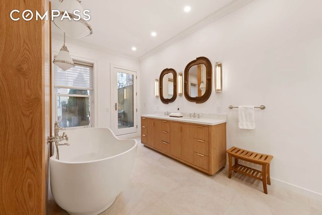 9 W 84th Street, New York City, NY 10024