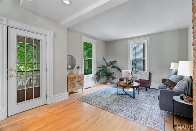 415 Oak Street, Webster Groves, MO 63119