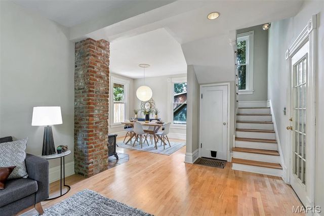 415 Oak Street, Webster Groves, MO 63119