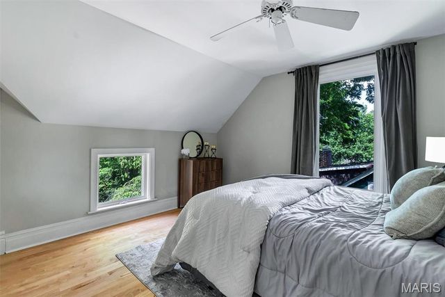 415 Oak Street, Webster Groves, MO 63119