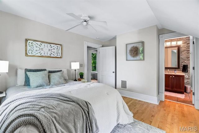 415 Oak Street, Webster Groves, MO 63119