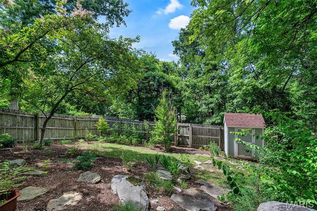 415 Oak Street, Webster Groves, MO 63119