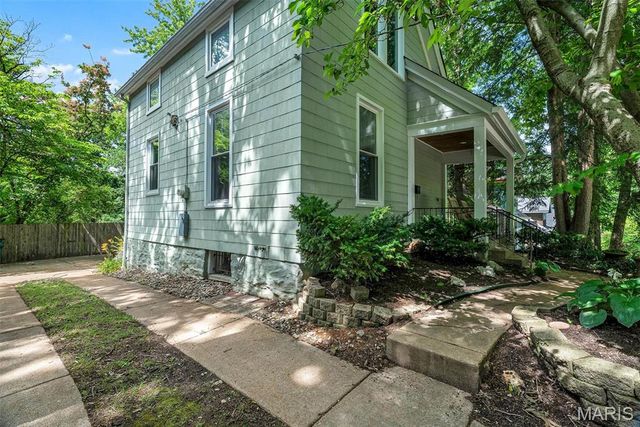 415 Oak Street, Webster Groves, MO 63119