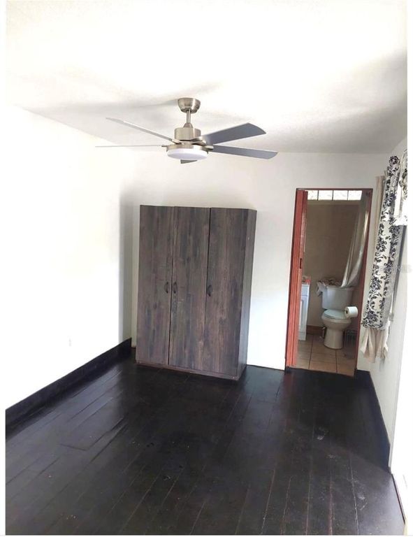 Image 13 of property listing at 504 S OXALIS AVENUE, Orlando, FL 32807