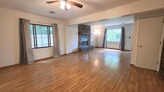 7007 315th AVENUE, Salem, WI 53168