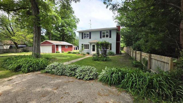 7007 315th AVENUE, Salem, WI 53168