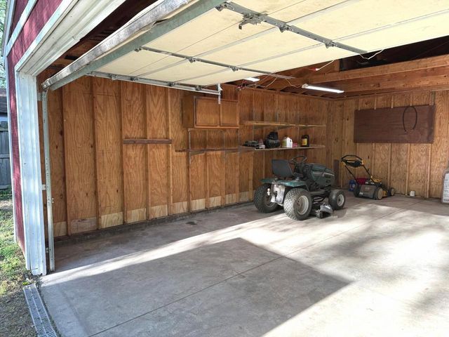 7007 315th AVENUE, Salem, WI 53168