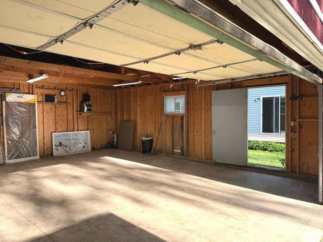 7007 315th AVENUE, Salem, WI 53168