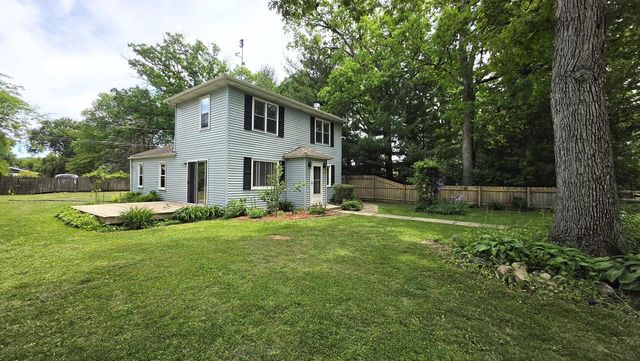 7007 315th AVENUE, Salem, WI 53168