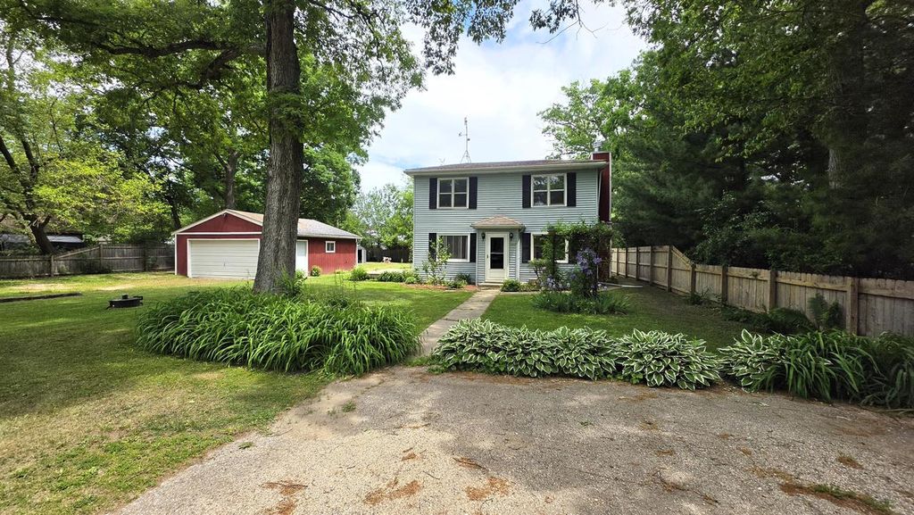 7007 315th AVENUE, Salem, WI 53168